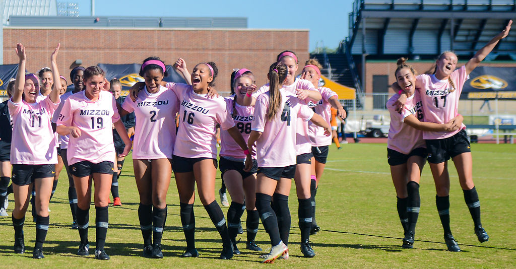 Missouri celebrates their win over Tennessee